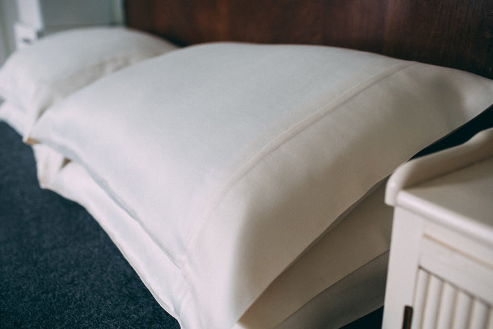 Ivory mulberry silk pillowcase