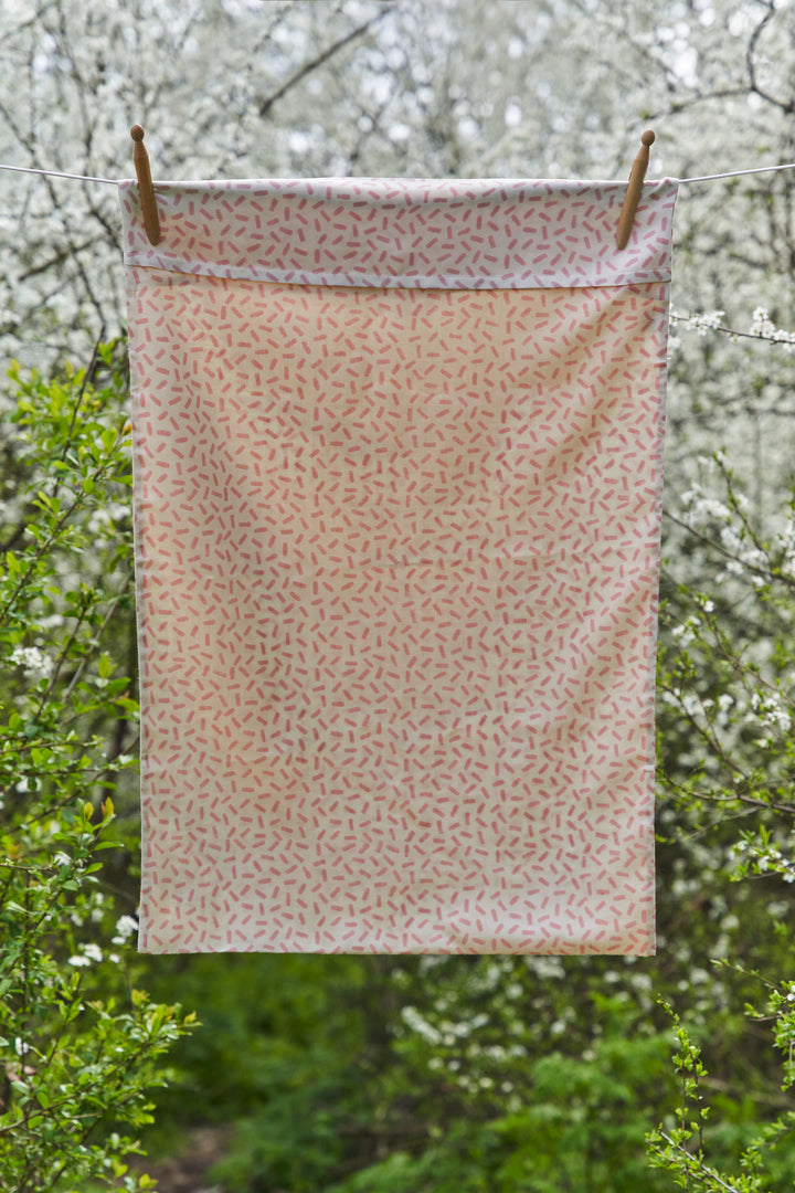 Ooty Blush Mulberry Silk Pillowcase Queensize/Standard 51cm x 76cm (Sample Sale)
