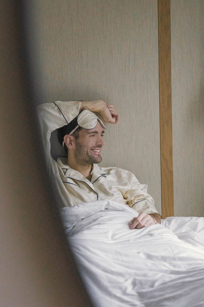 Men's Mulberry Silk Pyjamas - Natural Ivory with Navy Detail - Please note that pieces purchased in our Archive Sale can't be refunded. We are happy to offer an exchange, if we have the stock available or a credit note.
