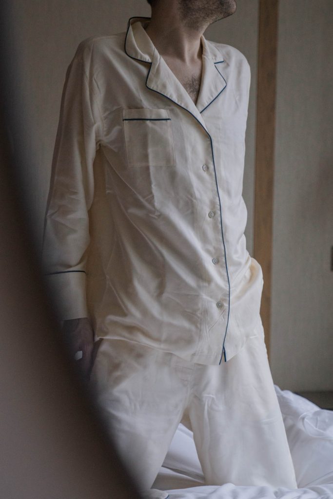 Men's Mulberry Silk Pyjamas - Natural Ivory with Navy Detail - Please note that pieces purchased in our Archive Sale can't be refunded. We are happy to offer an exchange, if we have the stock available or a credit note.