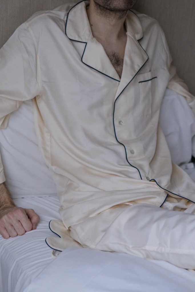Men's Mulberry Silk Pyjamas - Natural Ivory with Navy Detail - Please note that pieces purchased in our Archive Sale can't be refunded. We are happy to offer an exchange, if we have the stock available or a credit note.