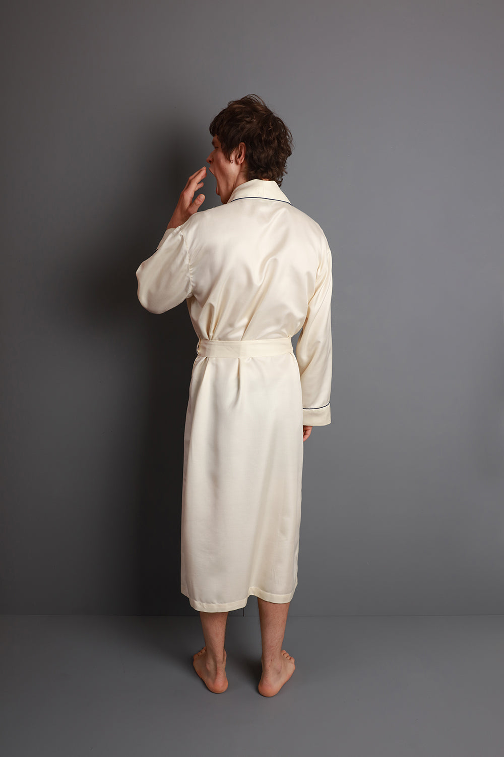 Men's Mulberry Silk Robe - Natural Ivory with Navy Piping